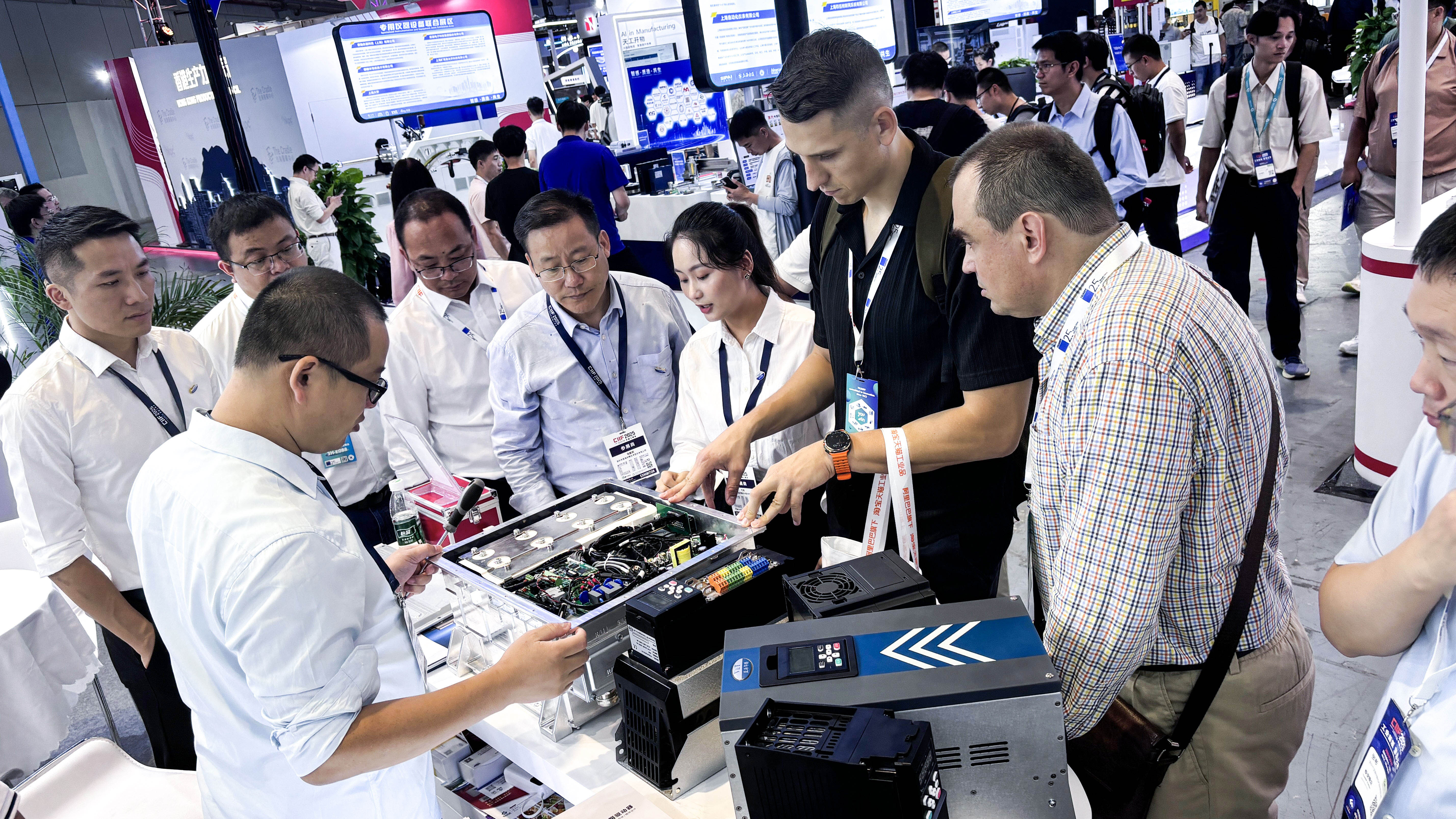 【工博会直击】2025上海工博会首日晨光:8868体育官网登录入口深耕新能源与工业自动化智能制造,以技术诠释实力! 【工博会直击】2025上海工博会首日晨光:8868体育官网登录入口深耕新能源与工业自动化智能制造,以技术诠释实力!